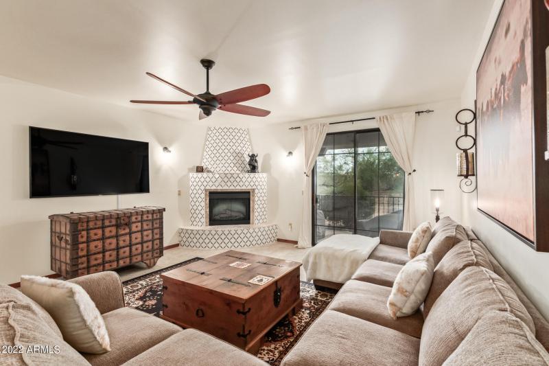 0004-04 - Mule Train