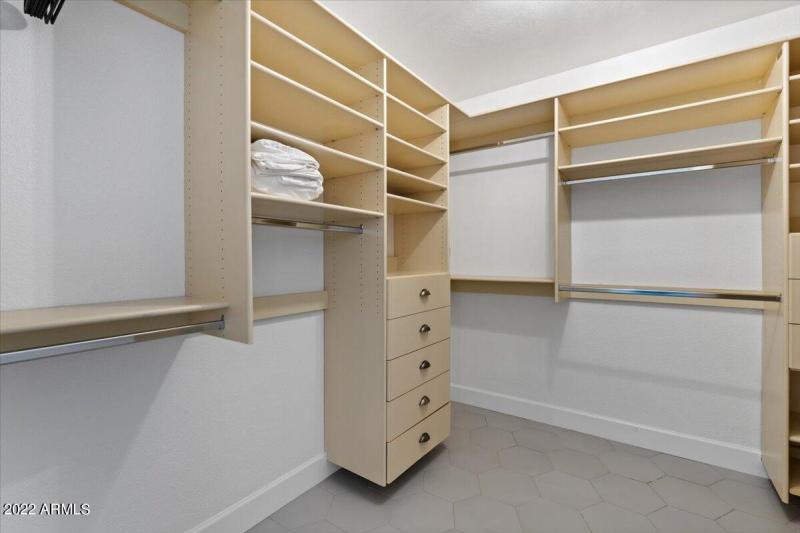 Walk in Closet