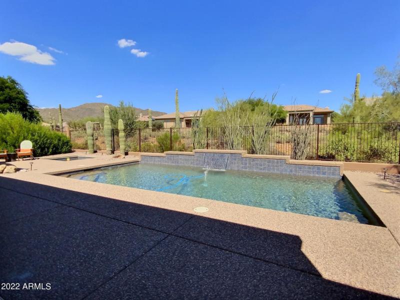 1946 W Eastman - Pool a