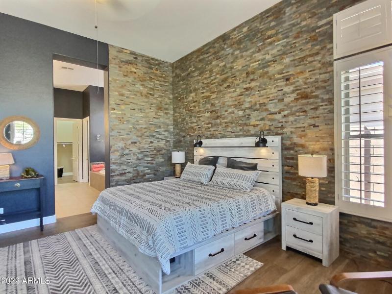 1946 W Eastman - Primary Bedroom b