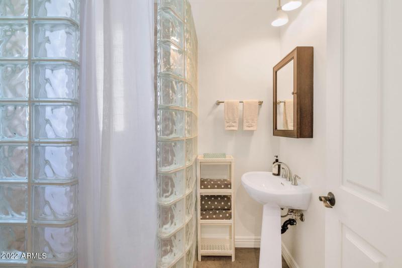 6139 E Calle Del Sud-large-038-038-6139