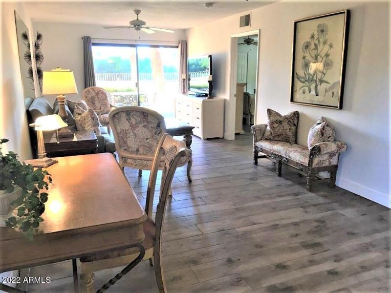 12 125 OPEN & AIRY NEW