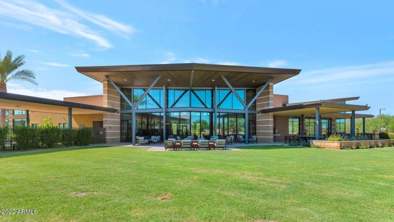 2855 E Los Gatos Dr-large-053-012-2855 E