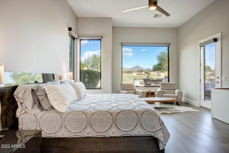 49_19823_N_83rd_Pl__49_mls