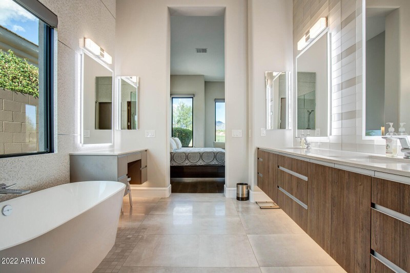 55_19823_N_83rd_Pl__55_mls