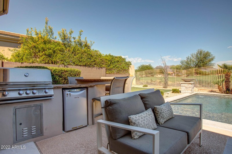 72_19823_N_83rd_Pl__72_mls