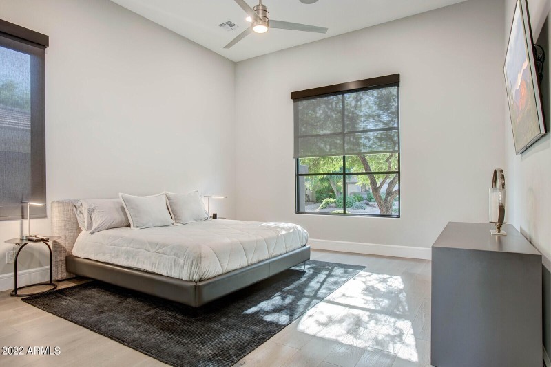 58_19823_N_83rd_Pl__58_mls