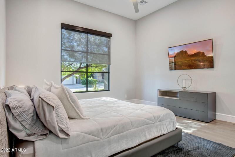 60_19823_N_83rd_Pl__60_mls