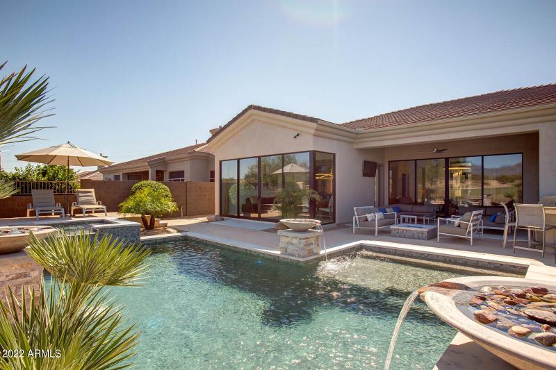 78_19823_N_83rd_Pl__78_mls