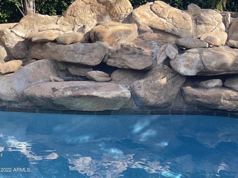 HUGE ROCKS