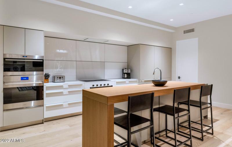 6331 E Phoenician Blvd-large-020-033-633