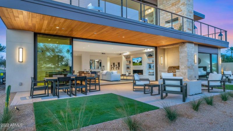 6331 E Phoenician Blvd-large-029-023-633