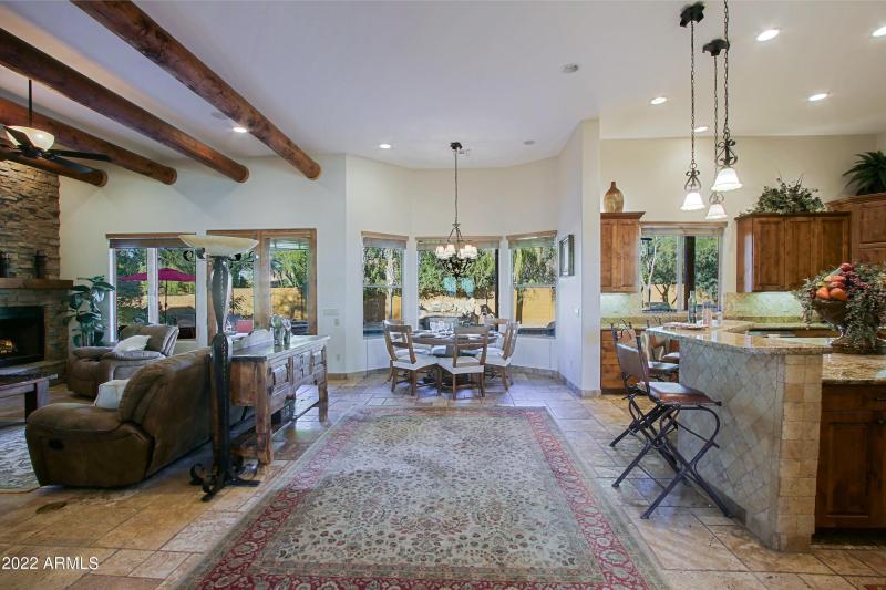 Greatroom, Eating Area and Kitchen