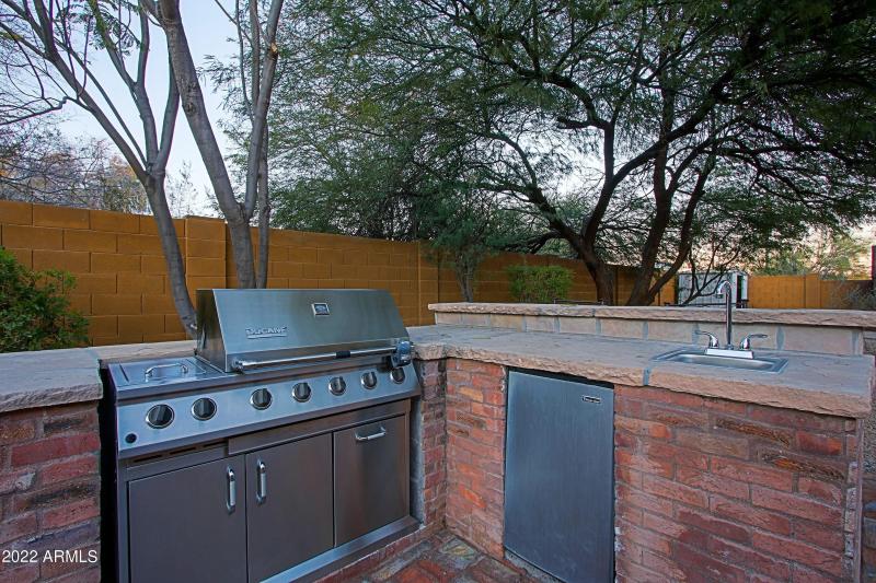 Detail - Backyard 17