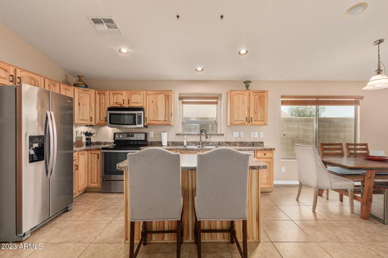 Island Kitchen with upgraded Cabinetry