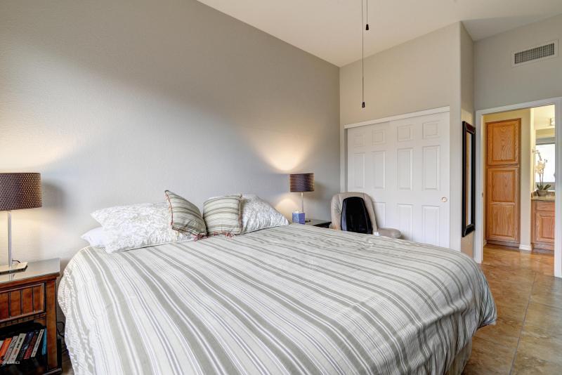 13606 N Cambria Ct #208 (30)