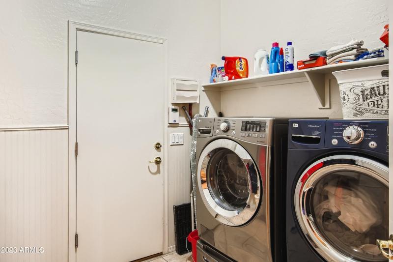 28 Laundry Room