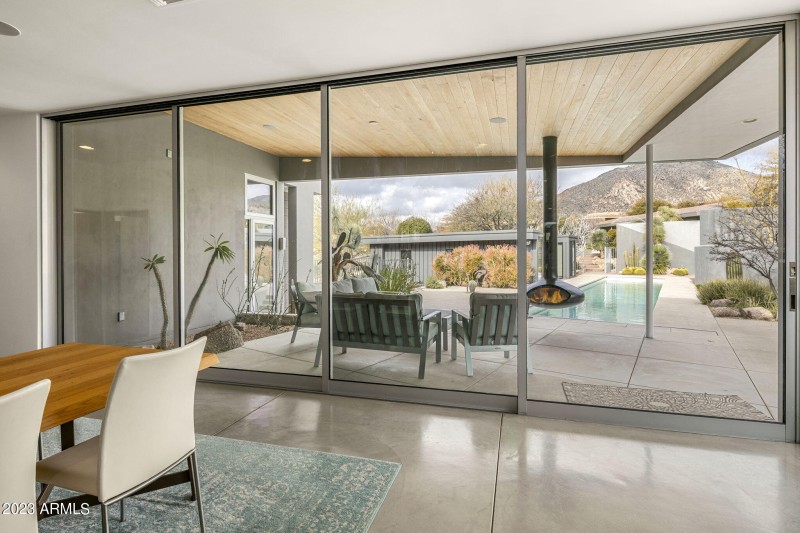 Sliders to Pool Patio