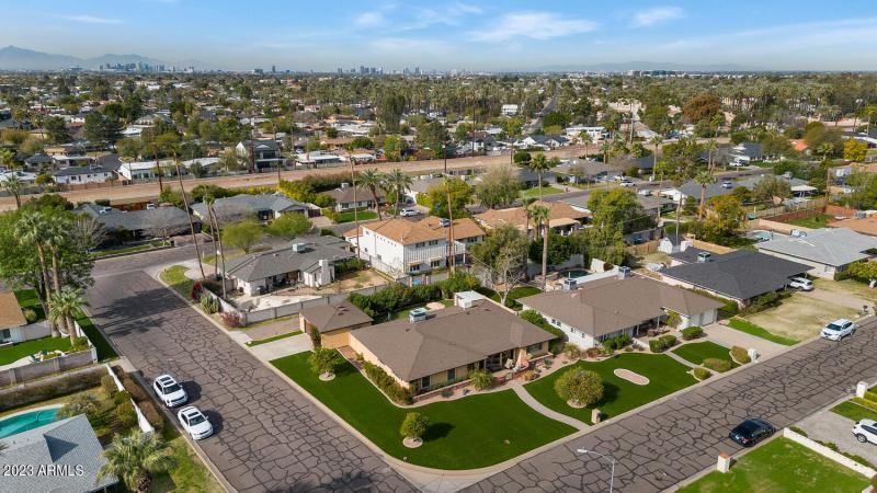 4597 E Calle Ventura-large-006-004-4597