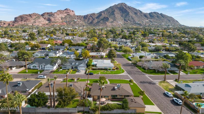 4597 E Calle Ventura-large-032-005-4597