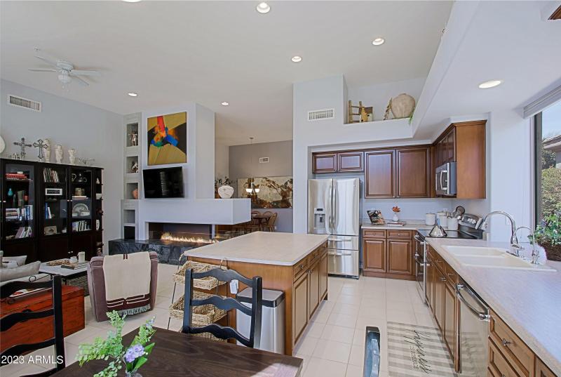 Breakfast Nook and Kitchen 2