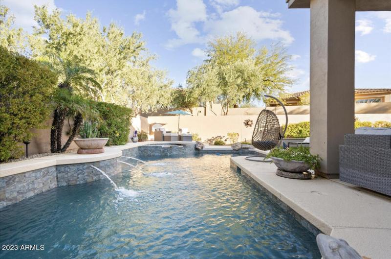 72FF1B83-AD1C-4D9E-8E68-E0AD57C82D8E