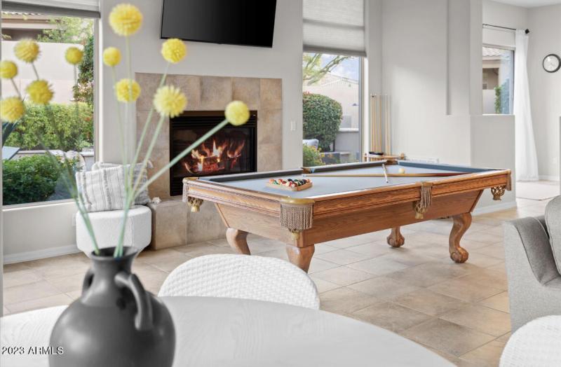 9CAAADAE-EAD0-47E0-9264-C97695E0FB43