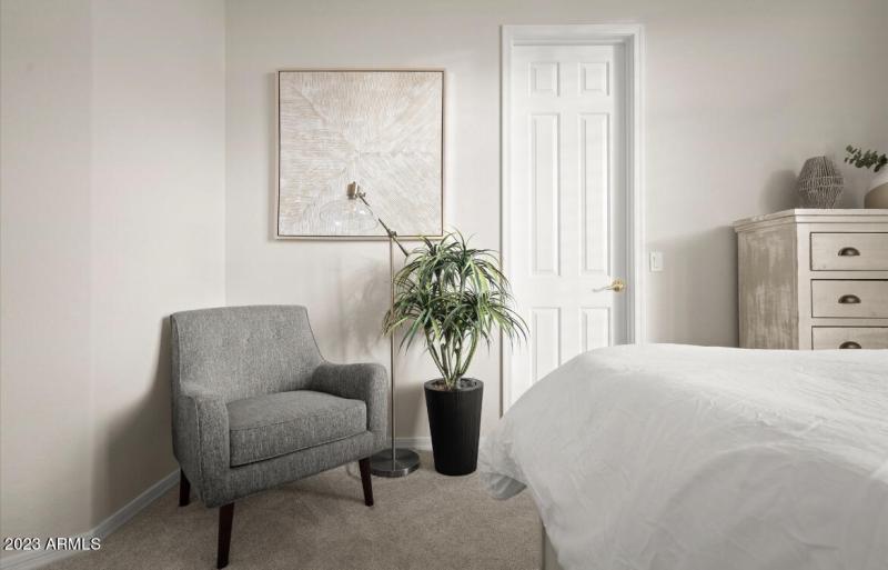 3028A0EF-26E1-43E7-8C09-A9352ED149E6