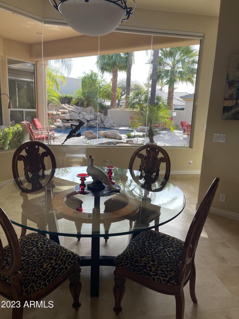 DINING ROOM LOOKING AT FRONT COURTYARD