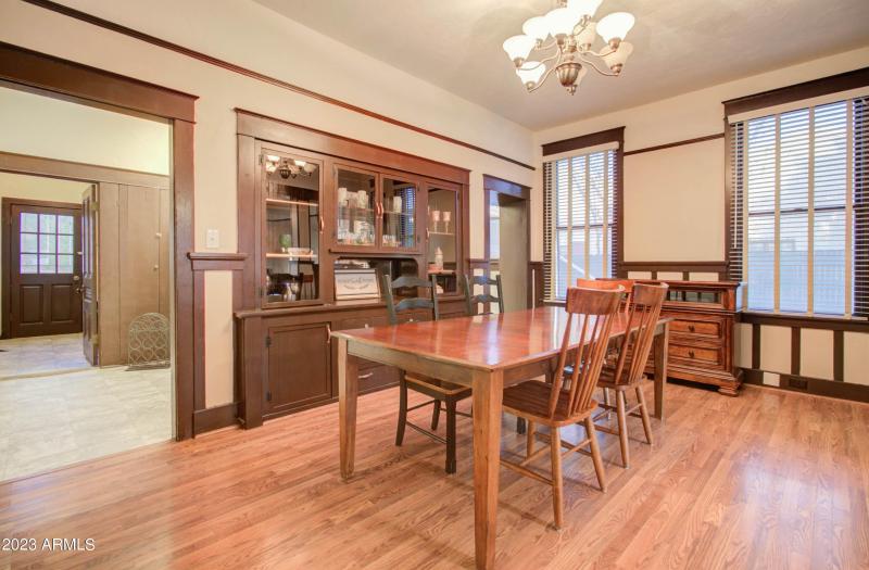 365 S Broad St Interior-5