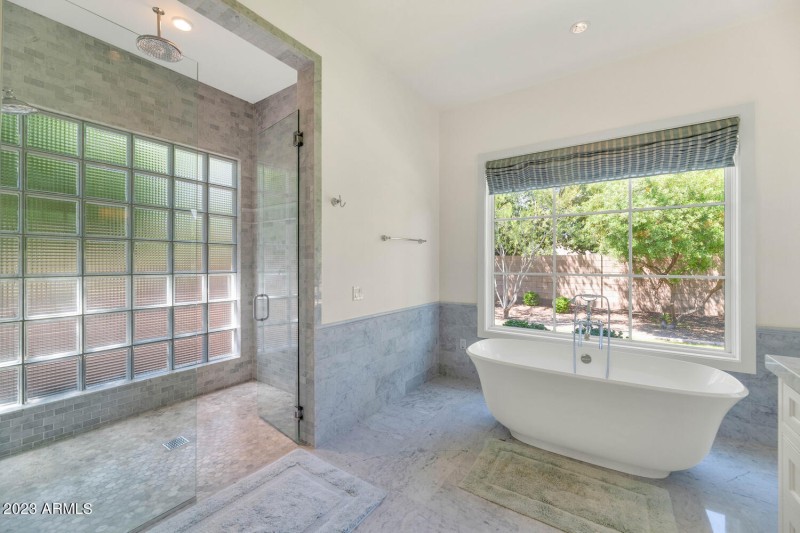 4202 N 64th St-large-026-032-4202 N 64th