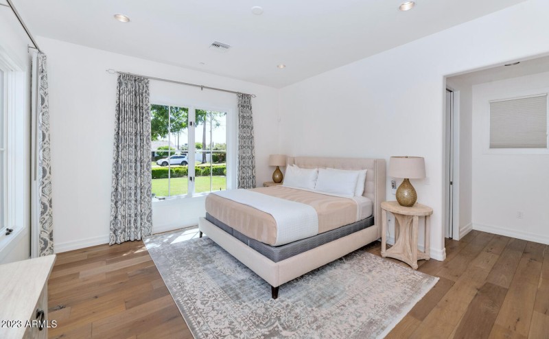 4202 N 64th St-large-031-021-4202 N 64th