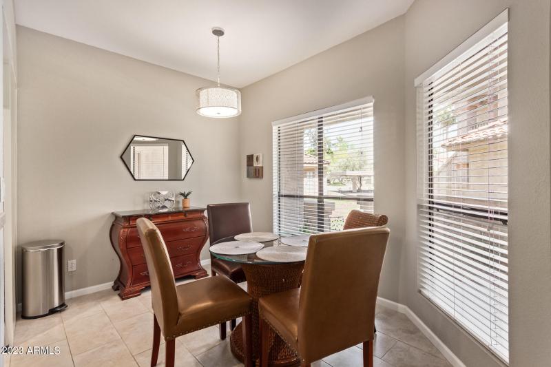 1502 dining room area