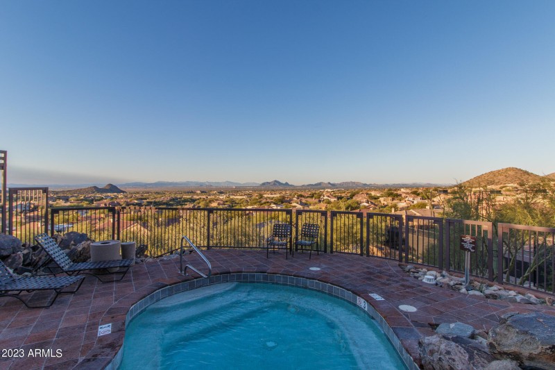 D) COMMUNITY SPA VIEW