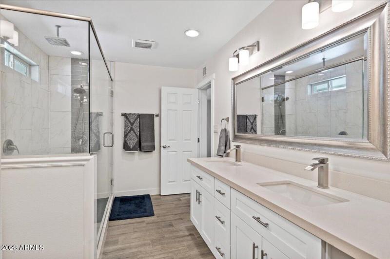 Oversized Shower and Mod Master Bathroom