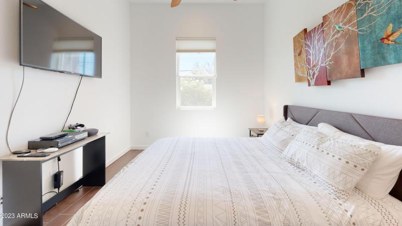 1202-E-Colter-St-Bedroom(5)