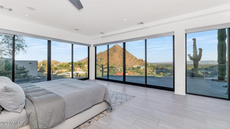 4010 E Canyon Ct-large-025-009-4010 Cany