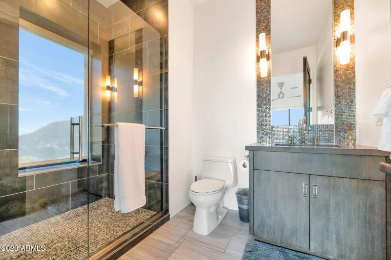 4010 E Canyon Ct-large-049-028-4010 Cany