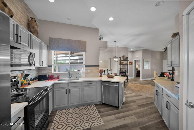 Awesome Open Kitchen