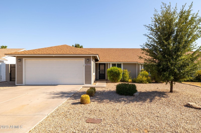 1-web-or-mls-6325-e-carolina-dr