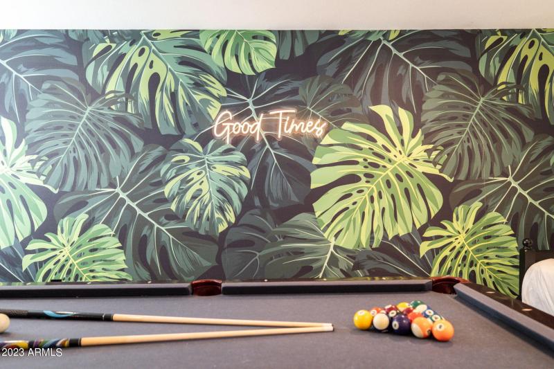 18-web-or-mls-6325-e-carolina-dr