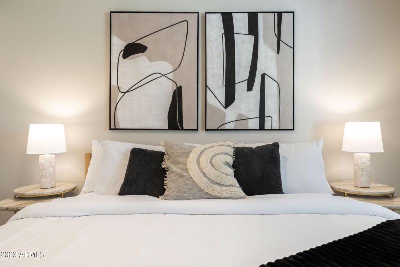 40-web-or-mls-6325-e-carolina-dr