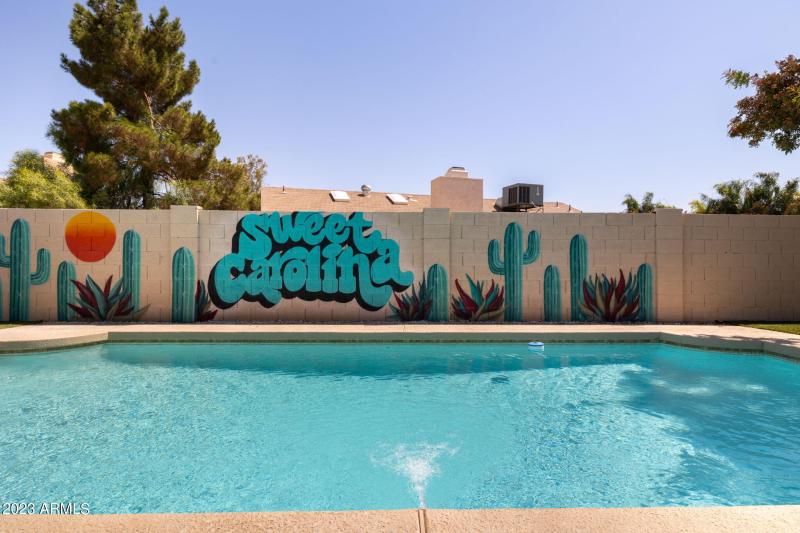 49-web-or-mls-6325-e-carolina-dr