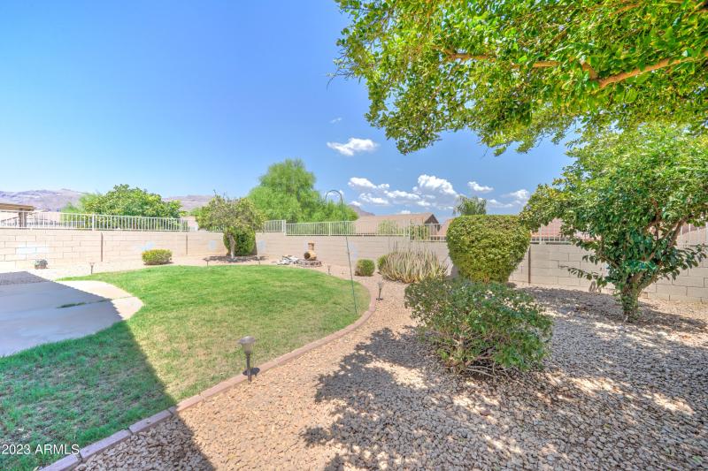 4701 S Desert Dawn-35