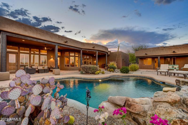 044_Sunset Exterior Back