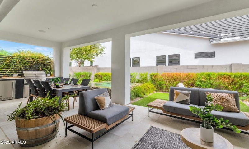 10118 E Tesla Ave-large-032-019-10118 E