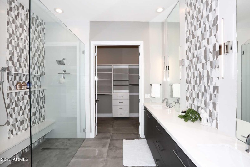 Guest Bedroom-Ensuite