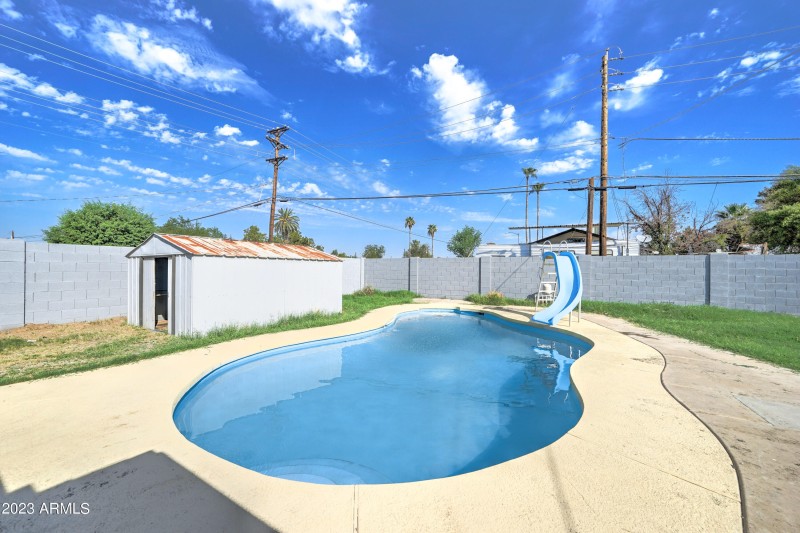 2148 W Hazelwood (1)-1