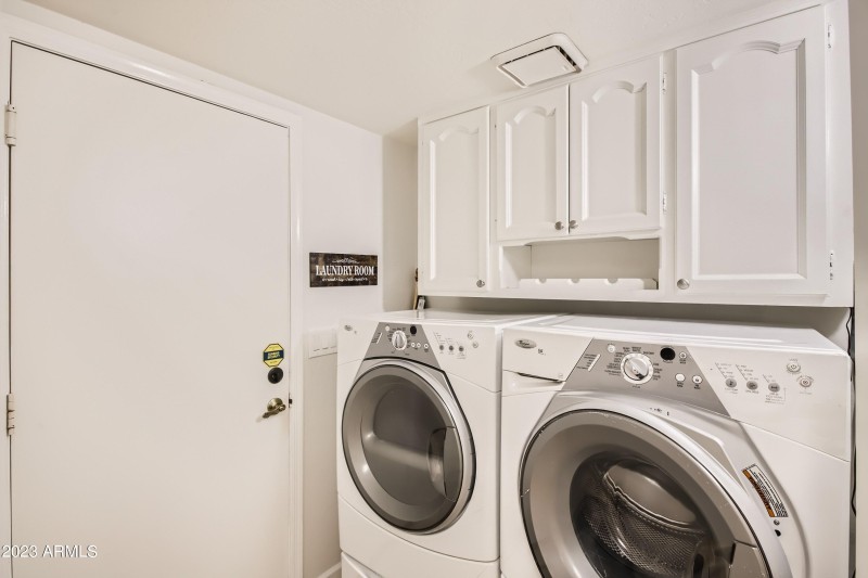 17 Laundry Room