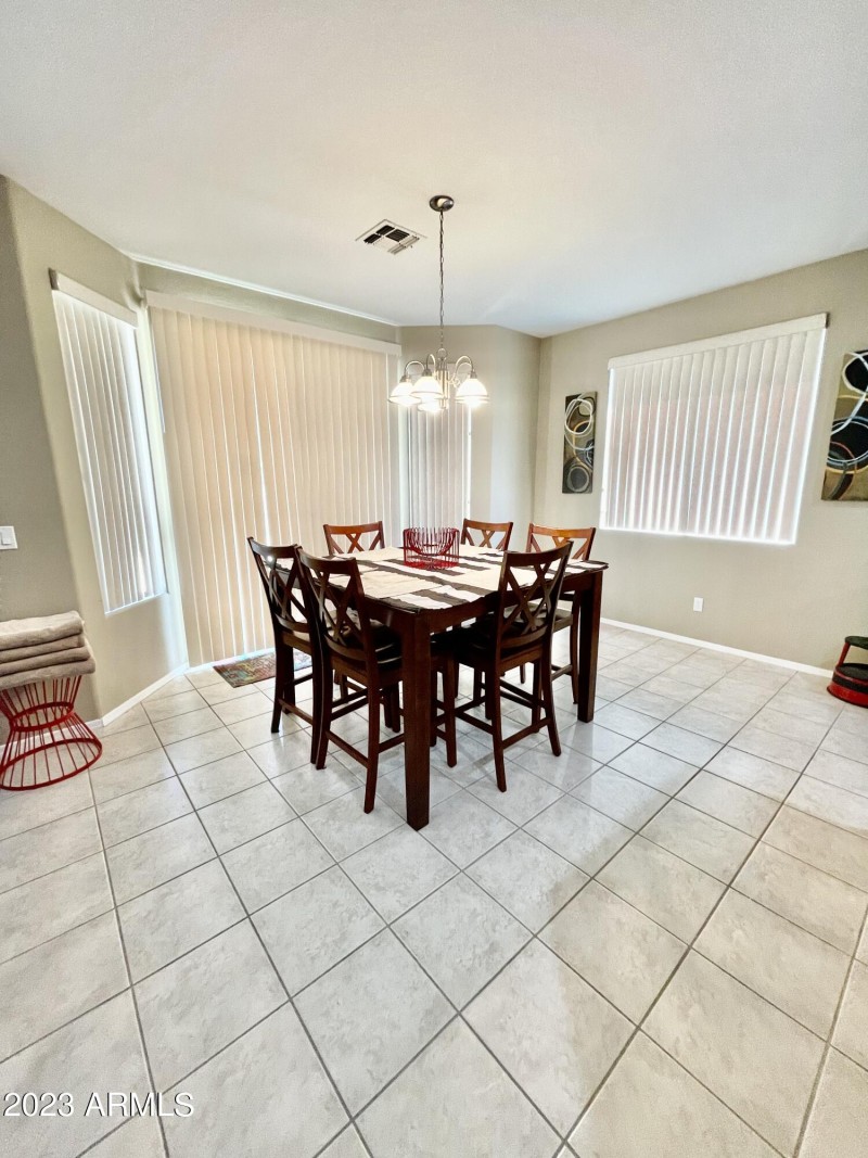 4B9A13F3-D380-4FF5-AC4C-E6CCC37412EC